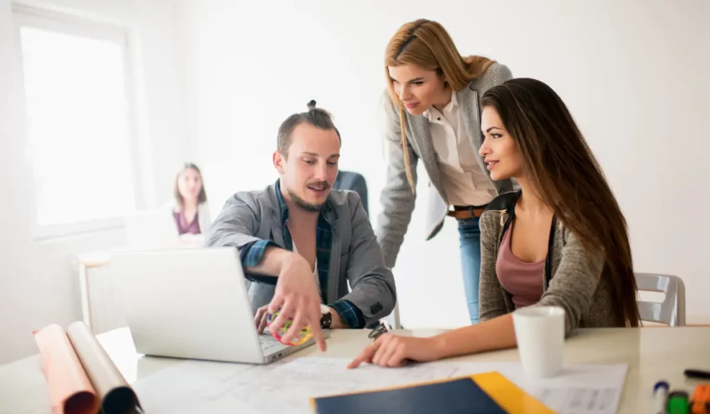 Manual vs Automated Lead Distribution - Which One Is Better for You?