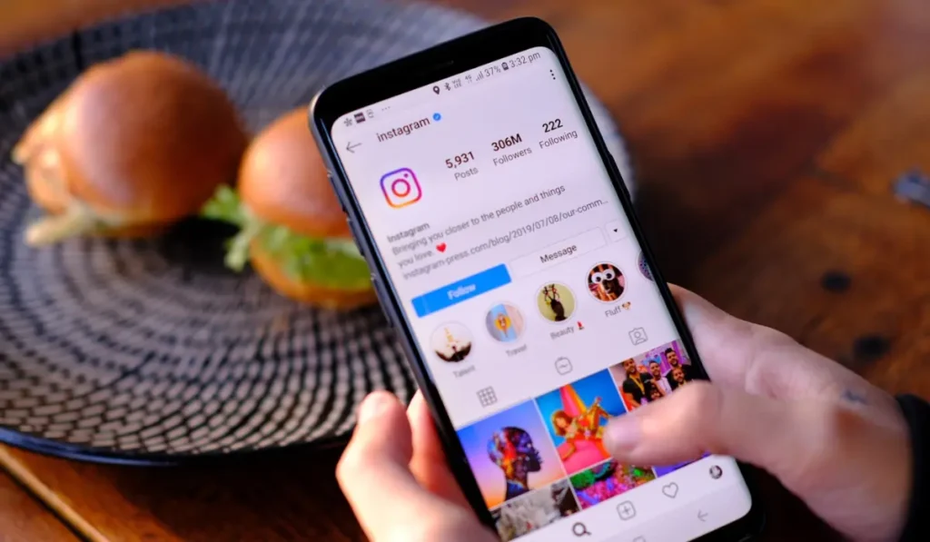 How Do You Use Hashtags Effectively on Instagram?