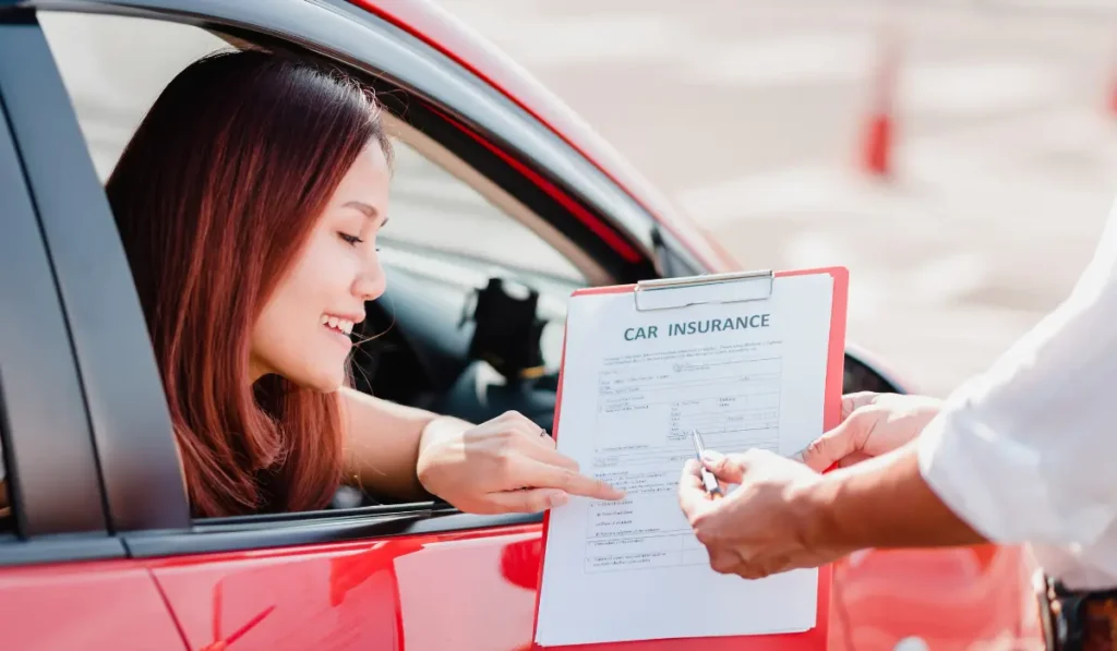 5 Benefits of Auto Car Insurance - Why You Should Care