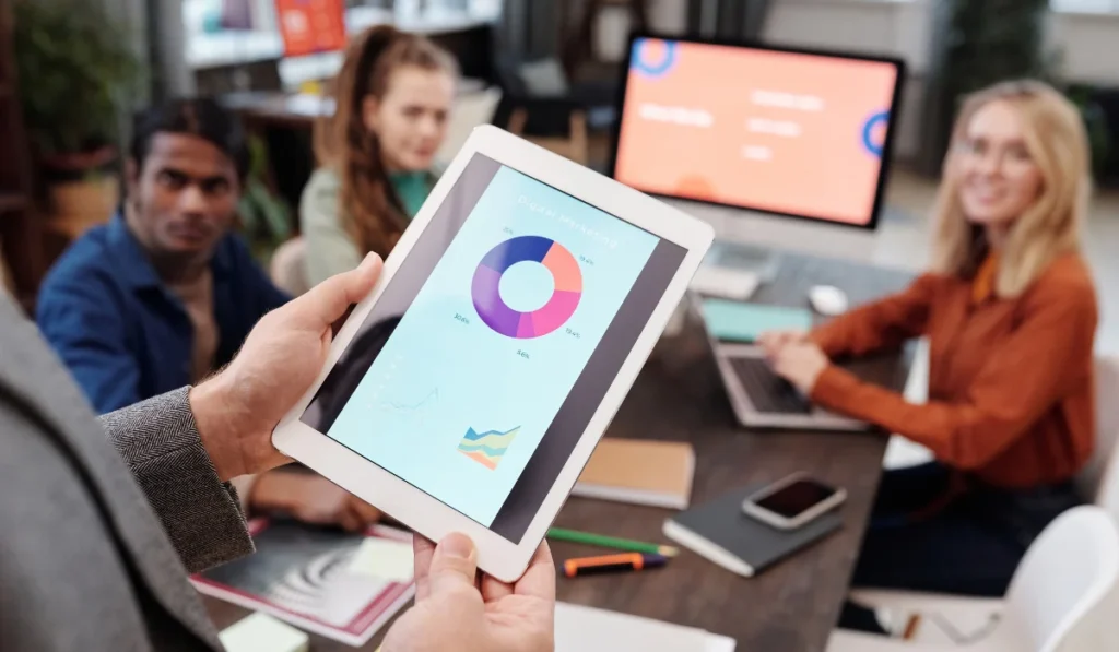 Developing Customized Marketing Strategies: Leveraging the Expertise of Consultants