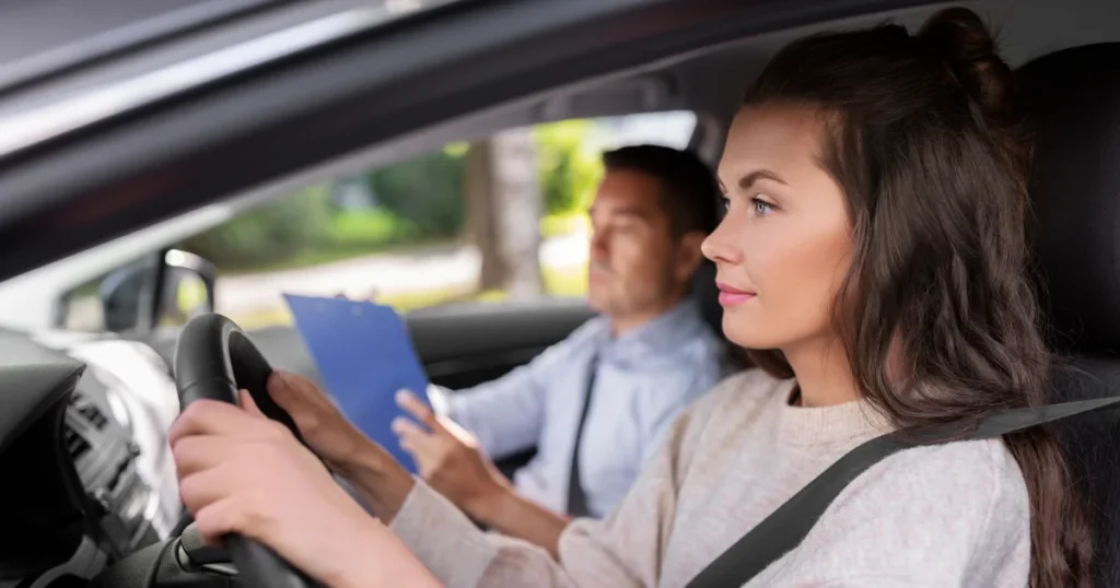 Smart Budgeting Strategies for Young Drivers - Managing Expenses